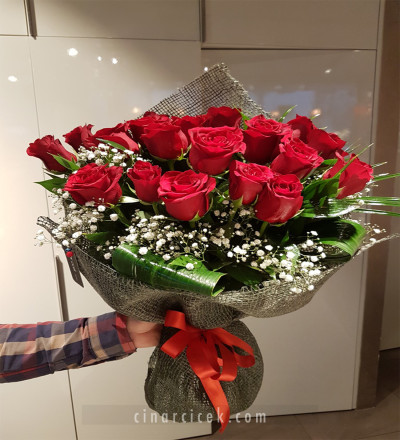 21 Adet Kırmızı Gül Buketi