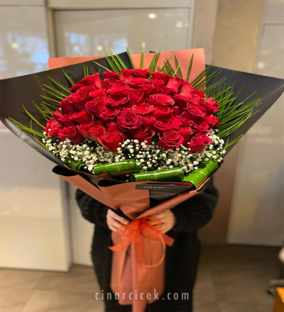 51 Adet Kırmızı Gül Buket