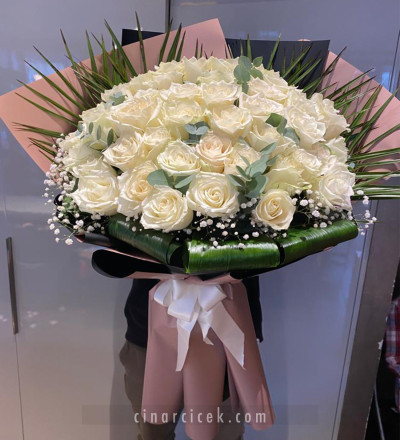 71 Adet Beyaz Gül Buket